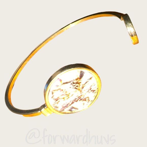 Cuff Bracelet with Mother of Pearl Inlay - Picture 5 of 8